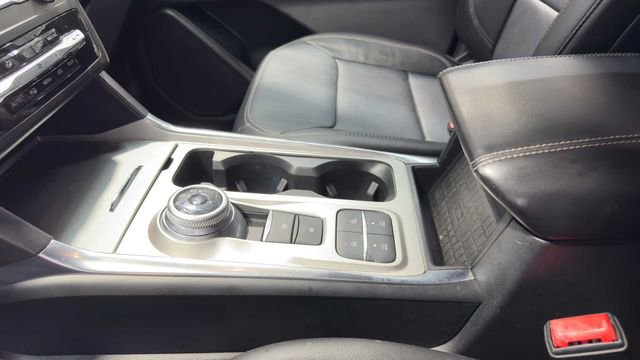 Used 2020 Ford Explorer Limited image 25