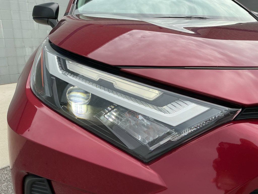 Used 2025 Toyota RAV4 LE AWD/4WD image 16