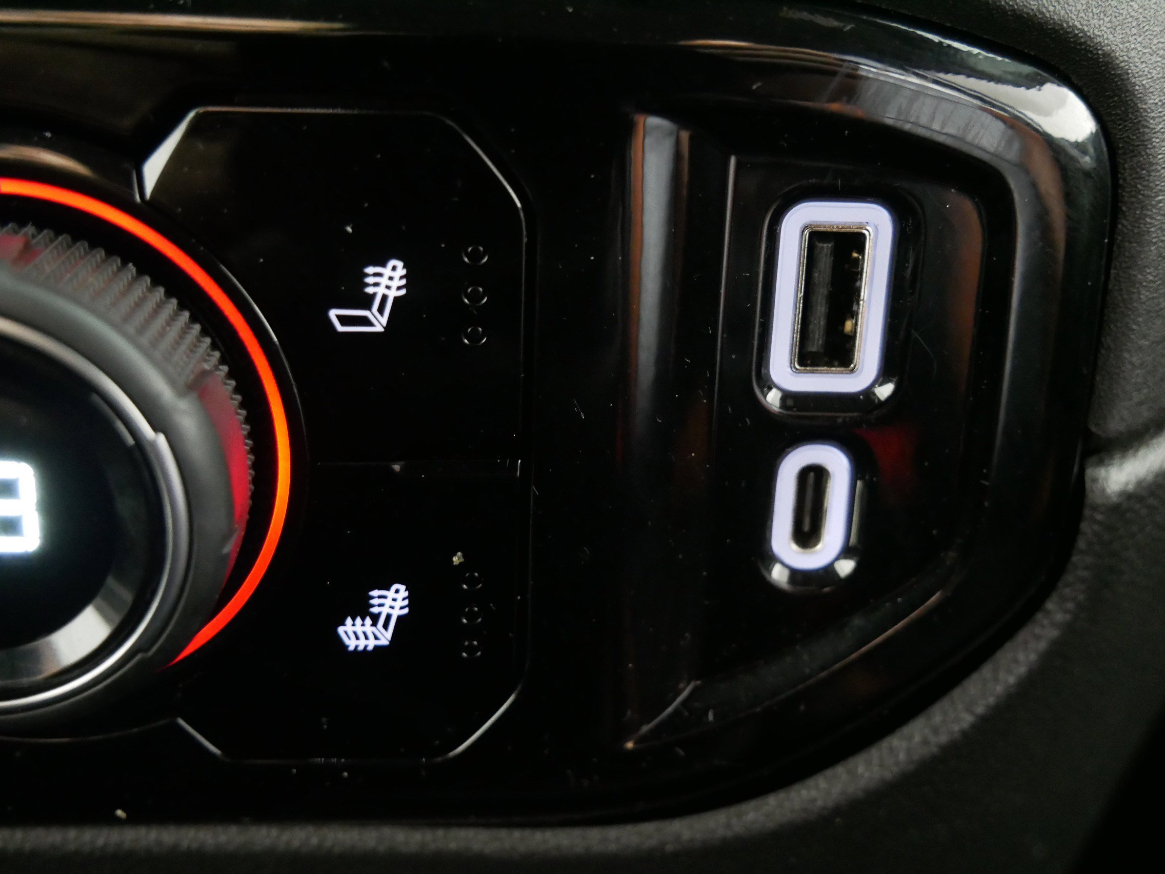 Used 2022 Chevrolet Silverado 1500 LT w/ Z71 Off-Road Package image 30