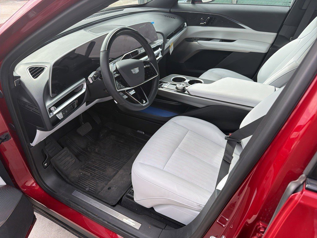 Certified 2024 Cadillac Lyriq Luxury w/ LPO, Floor Liner Package image 10