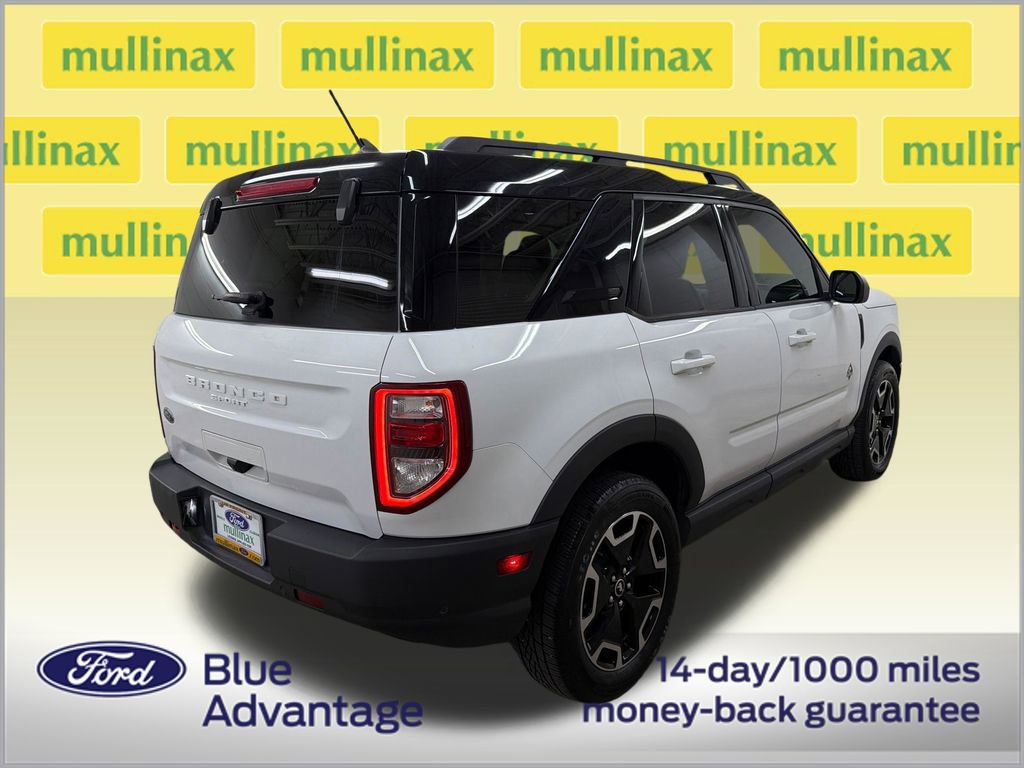 Certified 2021 Ford Bronco Sport Outer Banks w/ Outer Banks Package AWD/4WD image 3