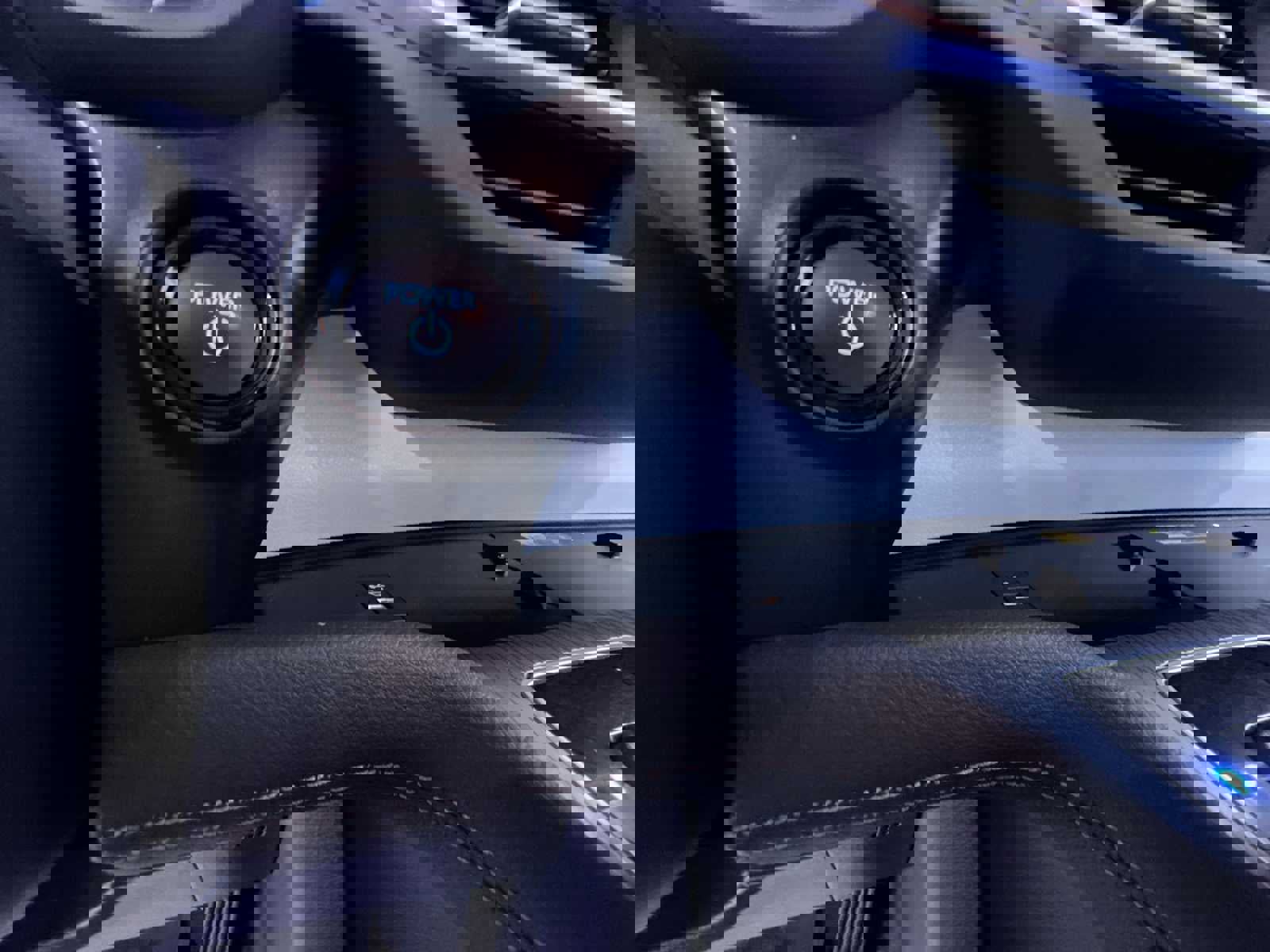 Used 2025 Toyota Sienna XLE w/ XLE Plus Package image 17