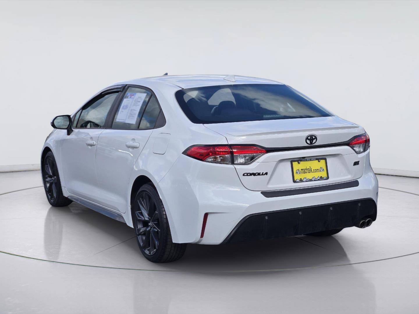 Used 2024 Toyota Corolla SE FWD image 6