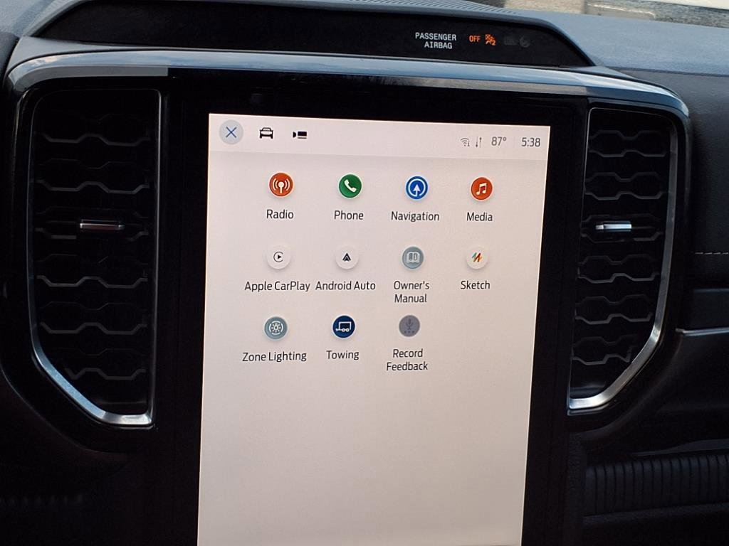 Used 2024 Ford Ranger Lariat w/ Trailer Tow Package image 20