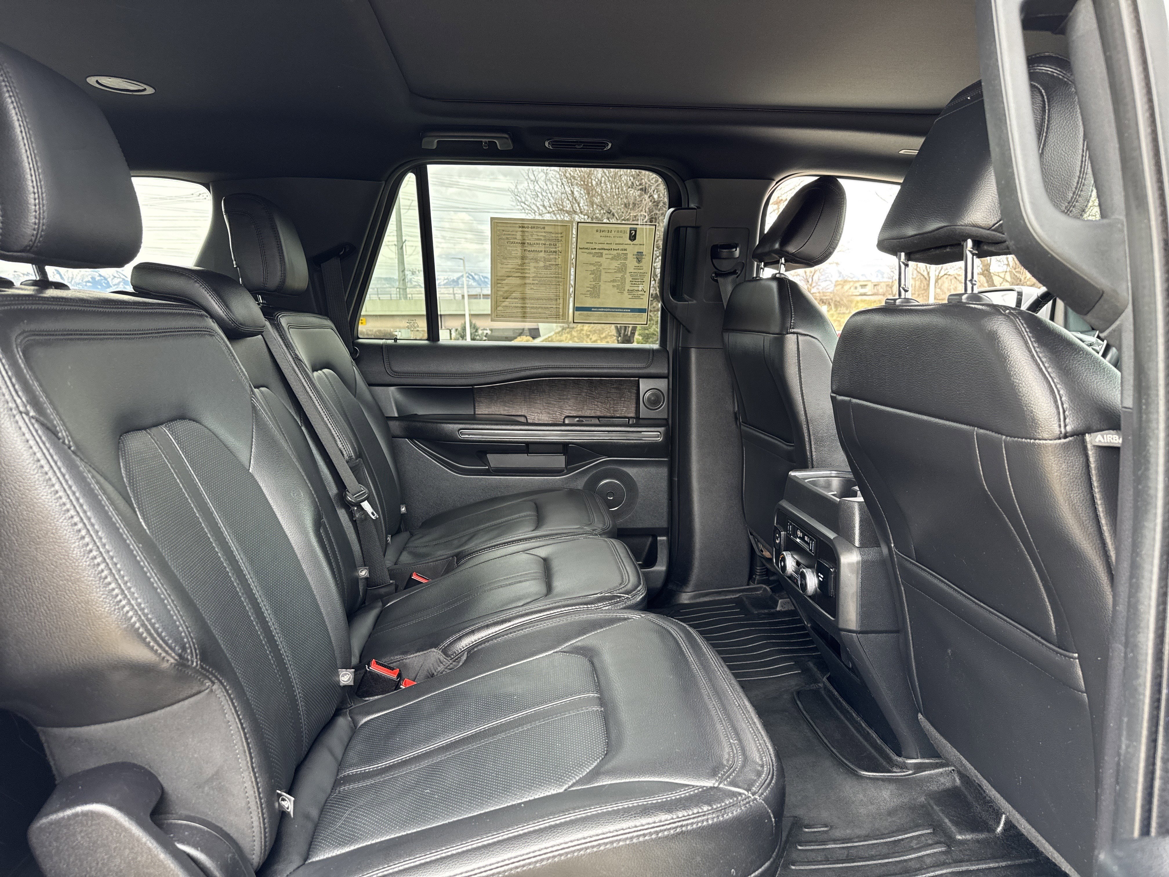 Used 2021 Ford Expedition Max Limited image 22