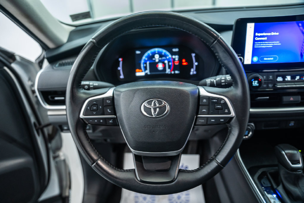 Certified 2025 Toyota Grand Highlander AWD image 35