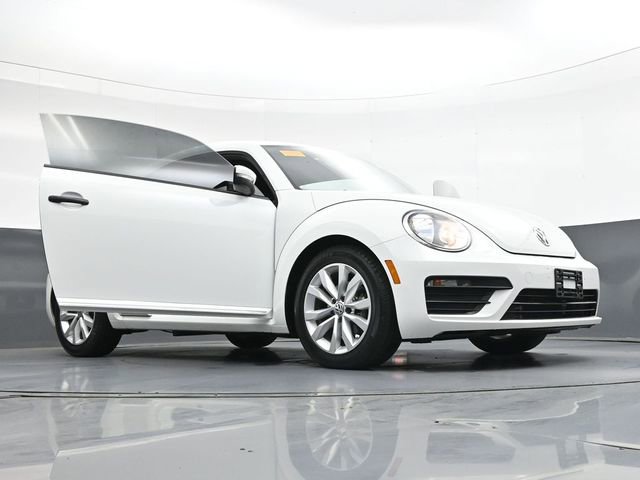 Used 2017 Volkswagen Beetle 1.8T S image 46