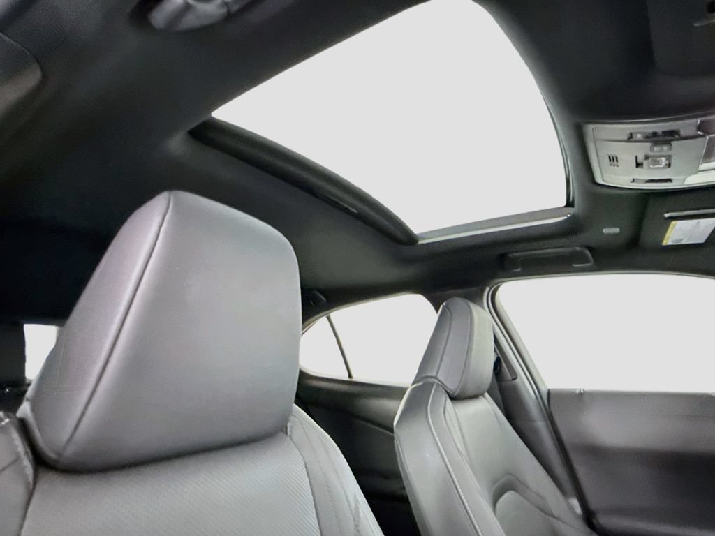 Used 2024 Lexus UX 250h F Sport FWD image 18