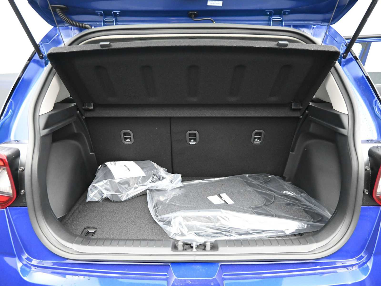 Used 2026 Hyundai Venue SEL FWD image 13