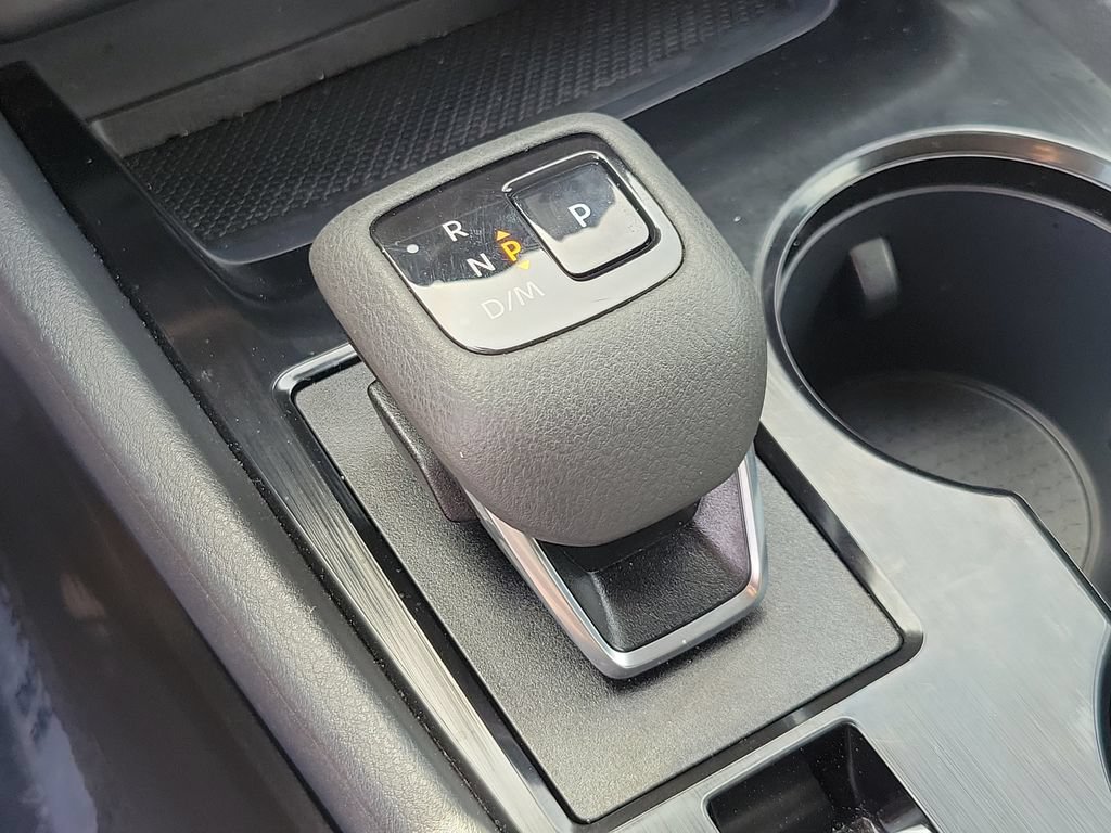Certified 2026 Nissan Rogue SV FWD image 27