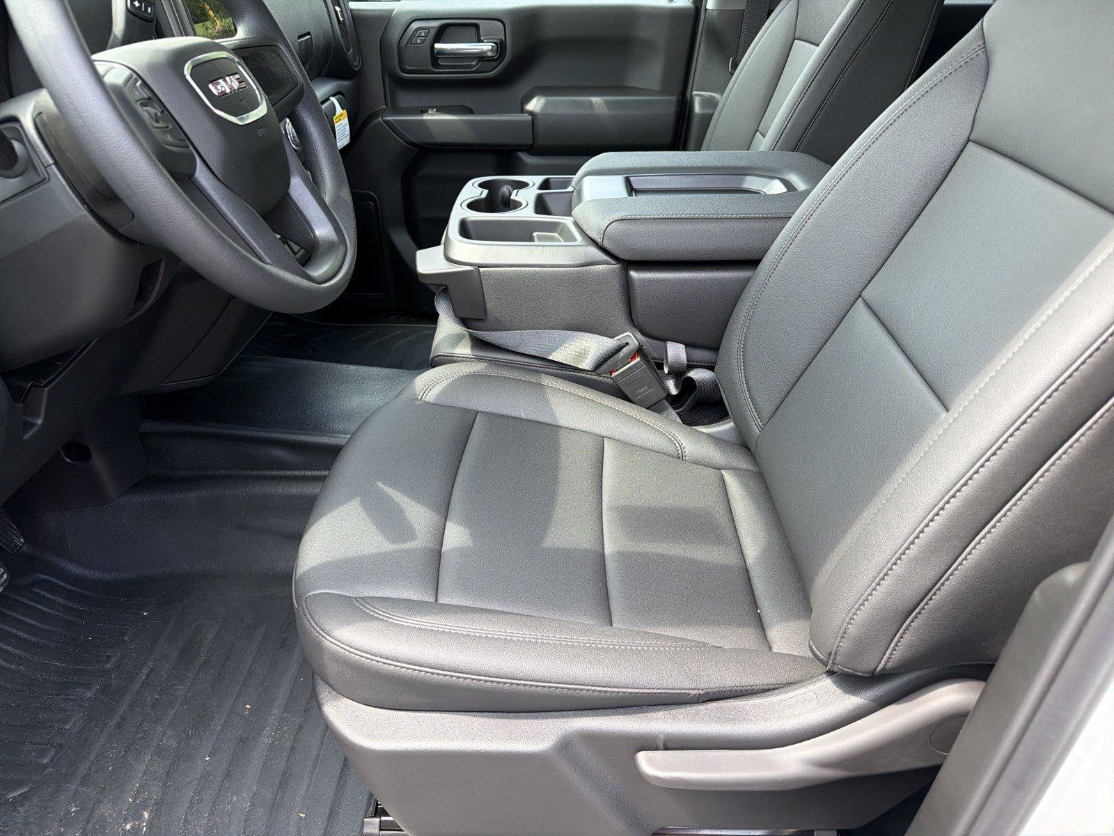 New 2026 GMC Sierra 2500 Pro w/ Convenience Package RWD image 7