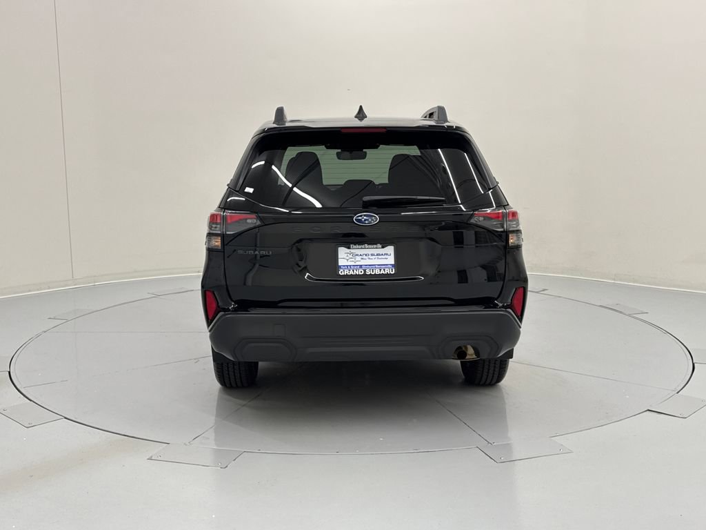 Used 2026 Subaru Forester Premium AWD/4WD image 4