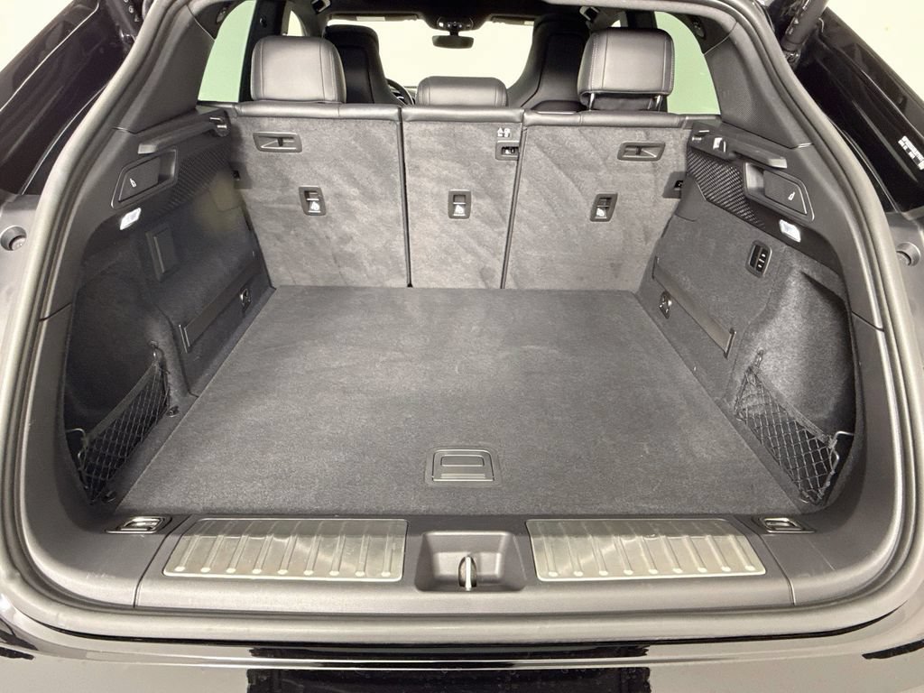 Certified 2025 Porsche Macan Electric RWD image 27