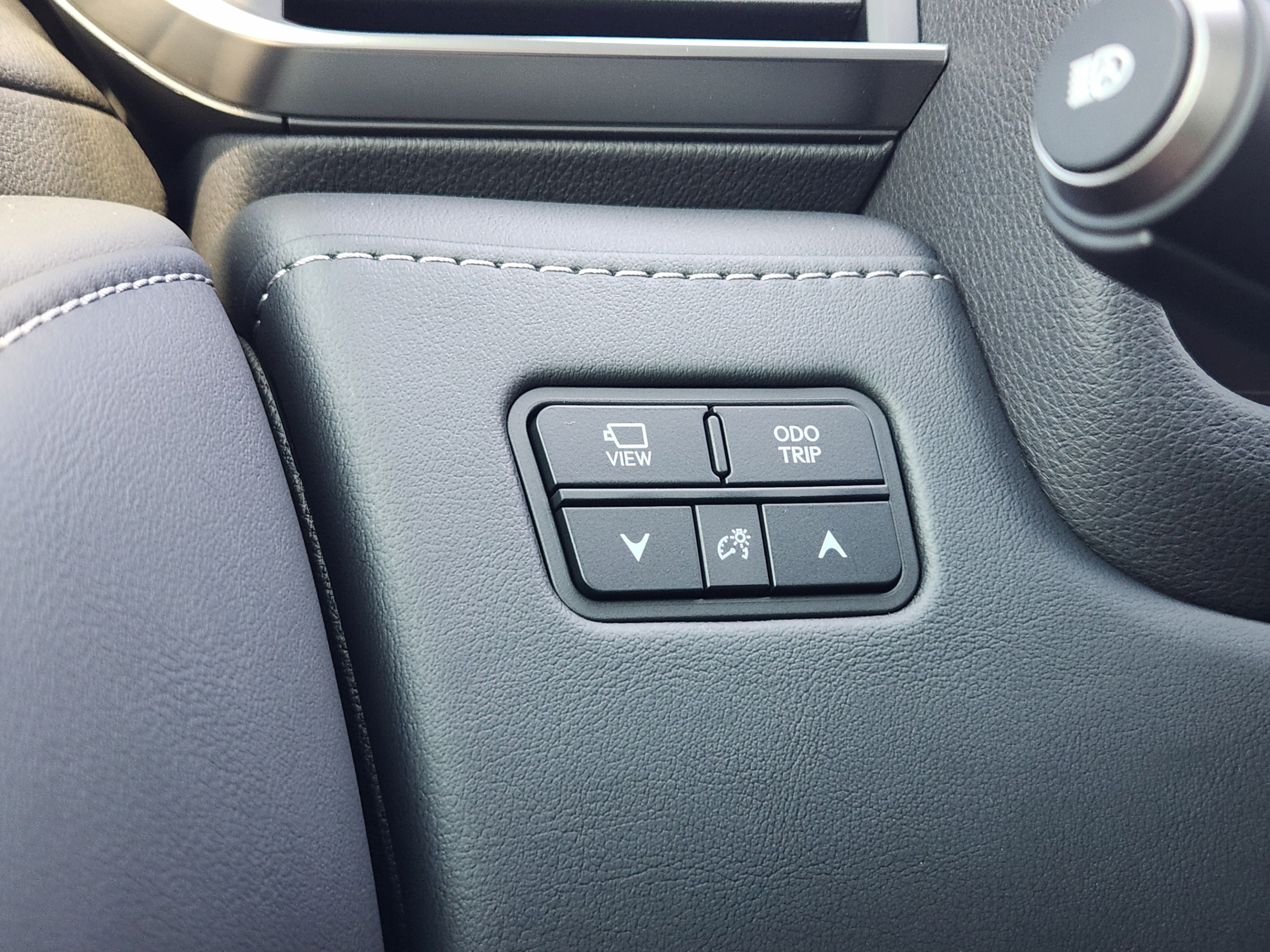 New 2026 Lexus LX 600 F Sport AWD/4WD image 17