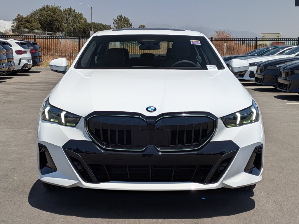 New 2027 BMW 530i w/ M Sport Package RWD image 4