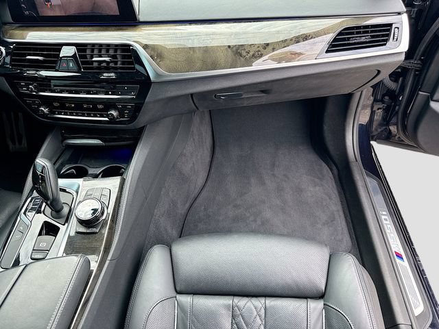 Used 2019 BMW M550i xDrive w/ Dynamic Handling Package AWD/4WD image 17