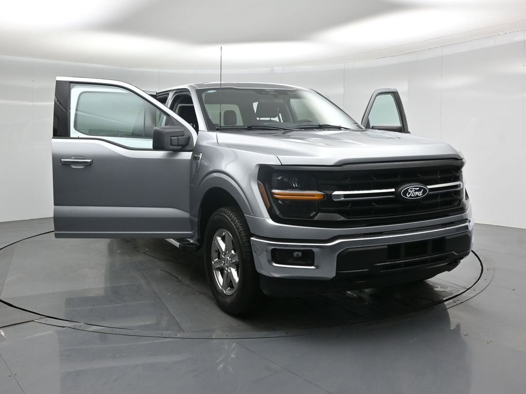 Certified 2025 Ford F150 XLT w/ Equipment Group 301A Standard image 5