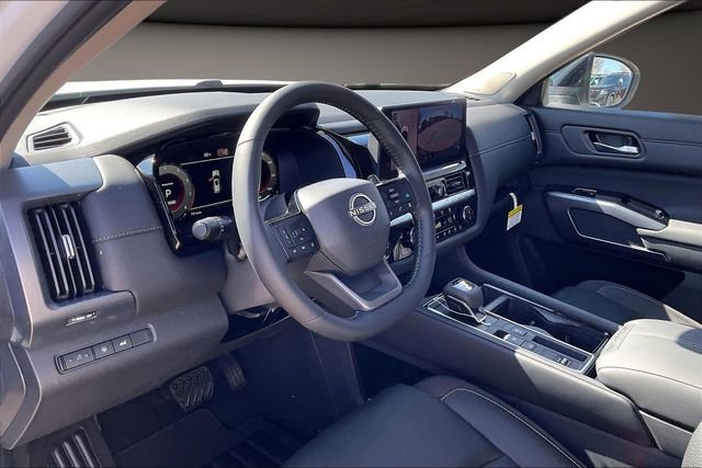 New 2026 Nissan Pathfinder SL image 7