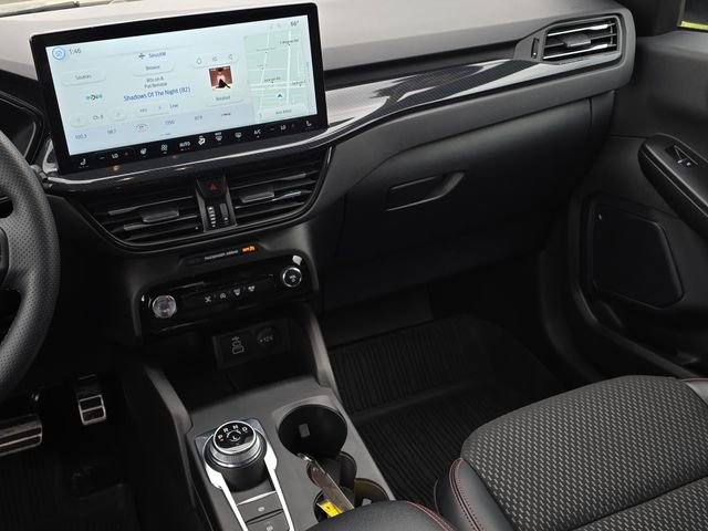 Certified 2024 Ford Escape ST-Line w/ Tech Pack #1 AWD/4WD image 31