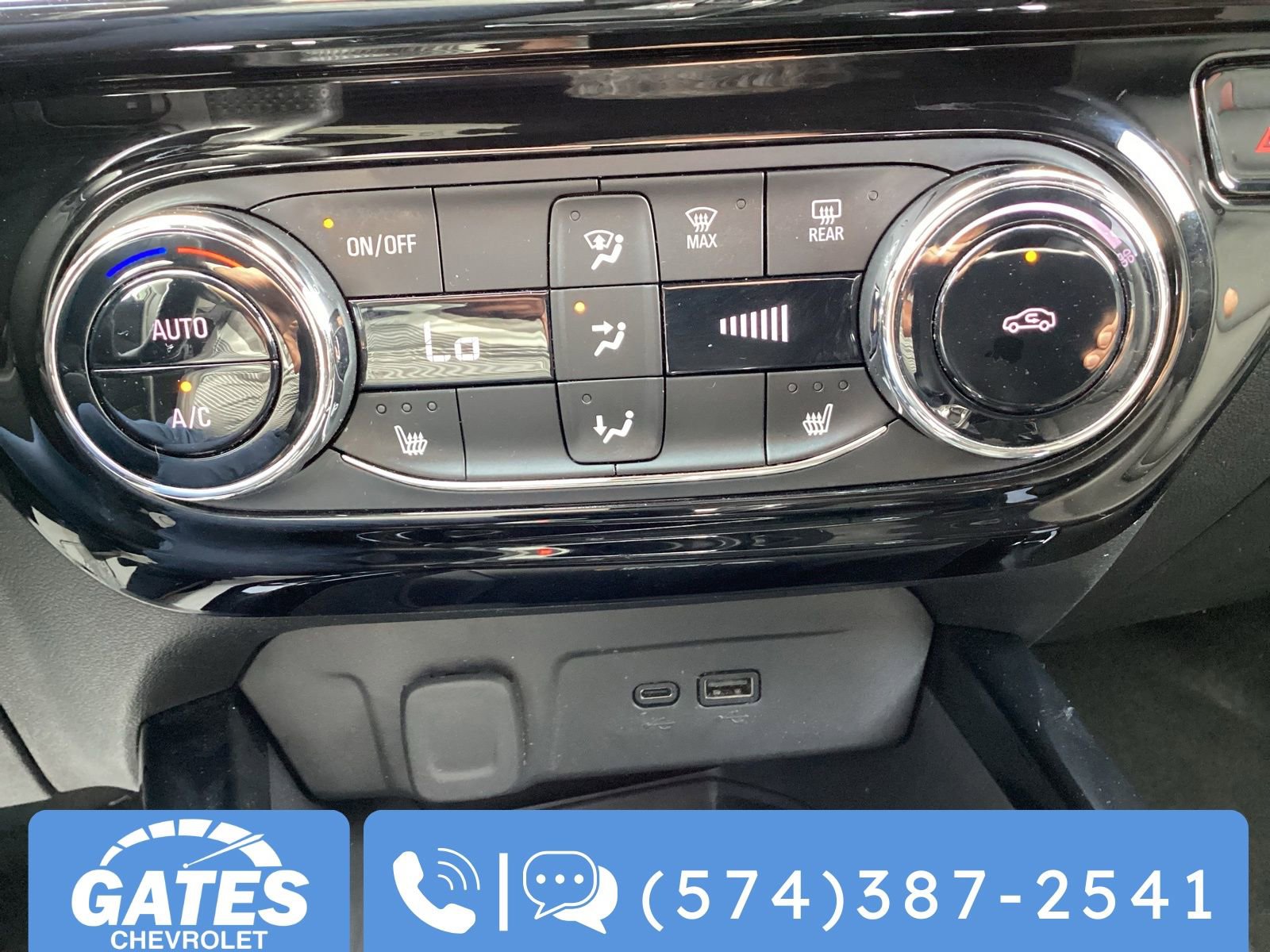 Used 2024 Chevrolet Trax RS w/ Sunroof Package image 20