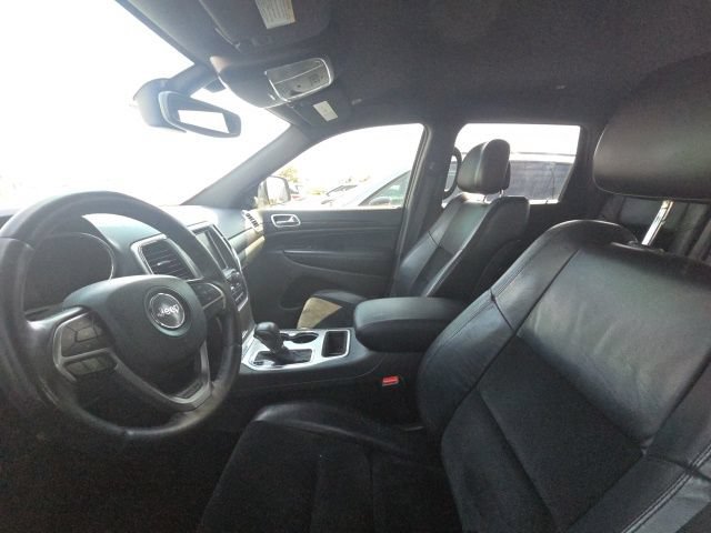 Used 2018 Jeep Grand Cherokee Altitude AWD/4WD image 5