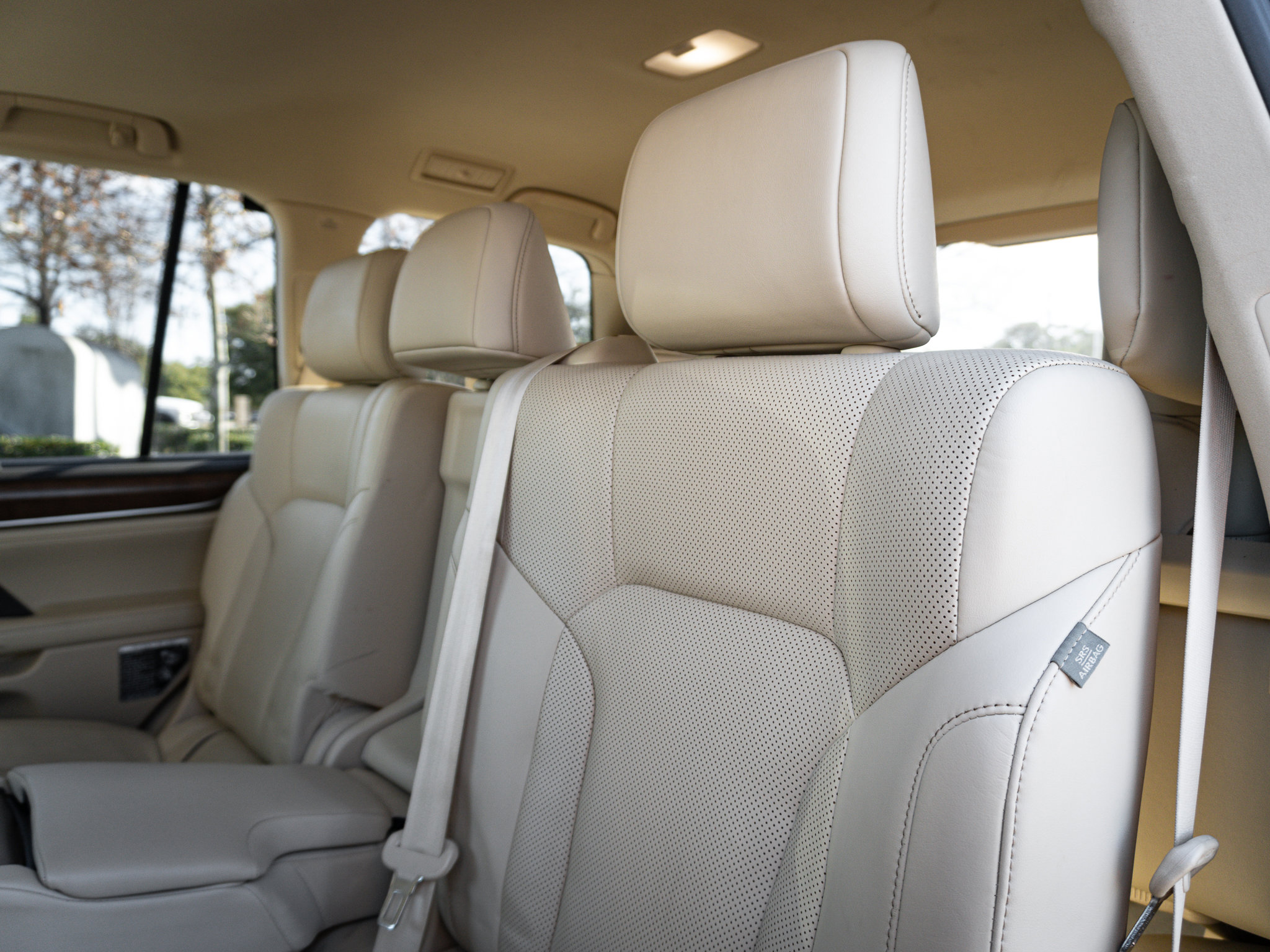 Used 2018 Lexus LX 570 4WD w/ Luxury Package image 30