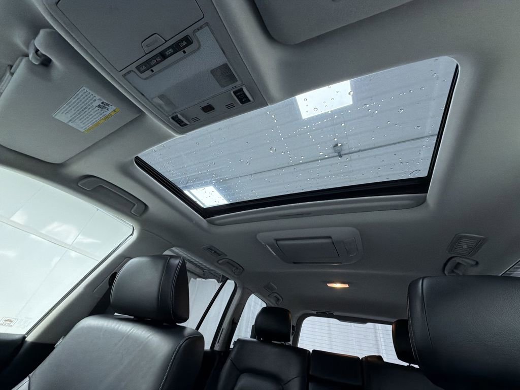 Used 2015 Toyota Land Cruiser image 8
