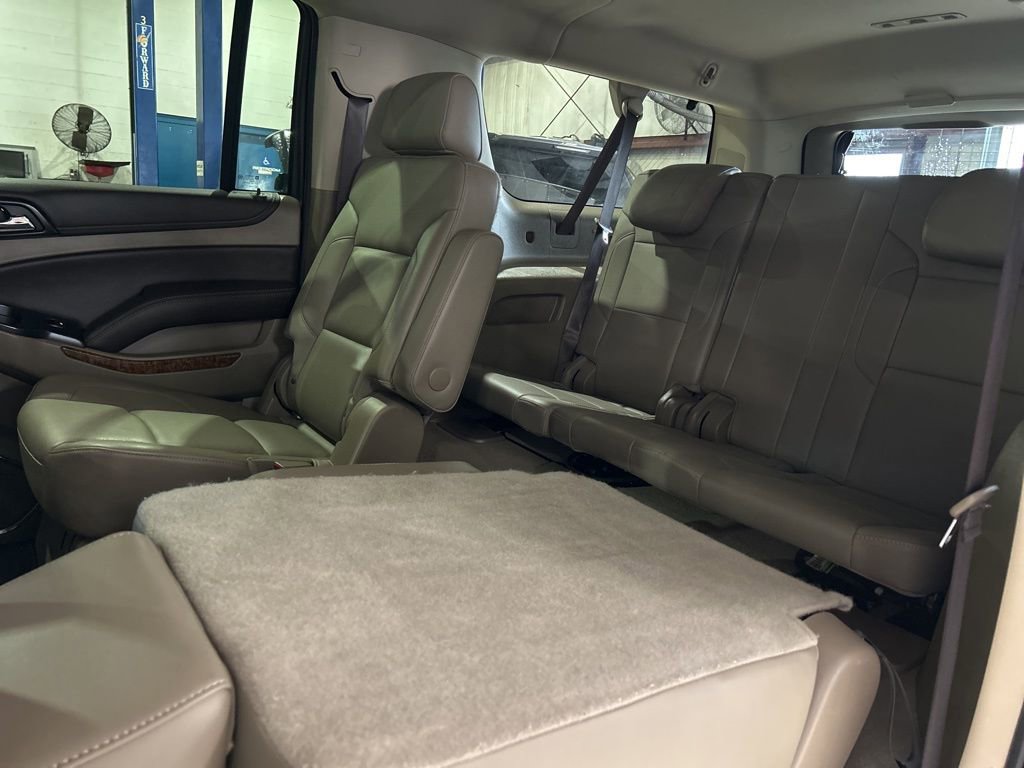 Used 2019 Chevrolet Suburban Premier image 43
