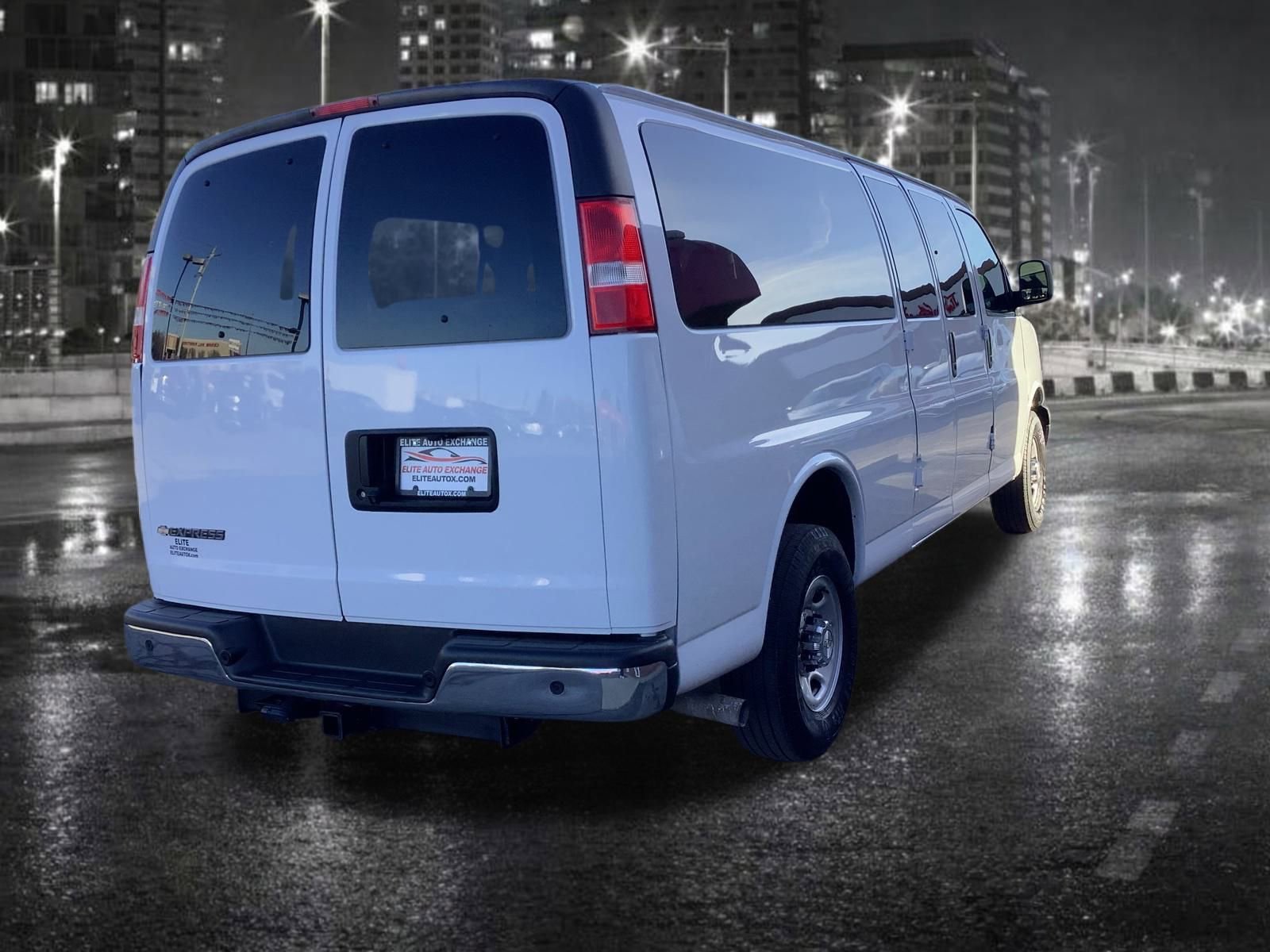 Used 2021 Chevrolet Express 3500 LT w/ LT Preferred Equipment Group image 8