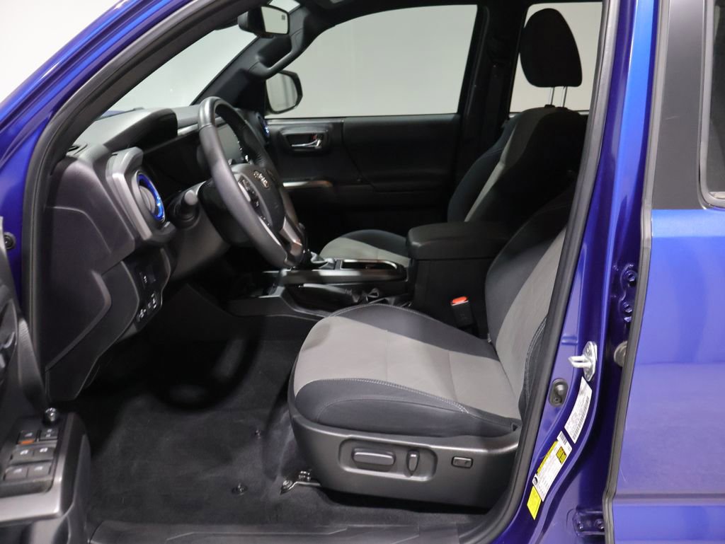 Certified 2023 Toyota Tacoma TRD Sport w/ Technology Package image 11