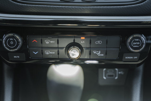 New 2026 Jeep Compass Latitude AWD/4WD image 29