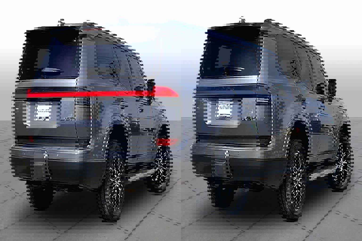 Certified 2024 Lexus GX 550 w/ Accessory Package (31) image 12