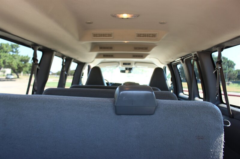 Used 2020 Chevrolet Express 3500 LT w/ LT Preferred Equipment Group RWD image 11