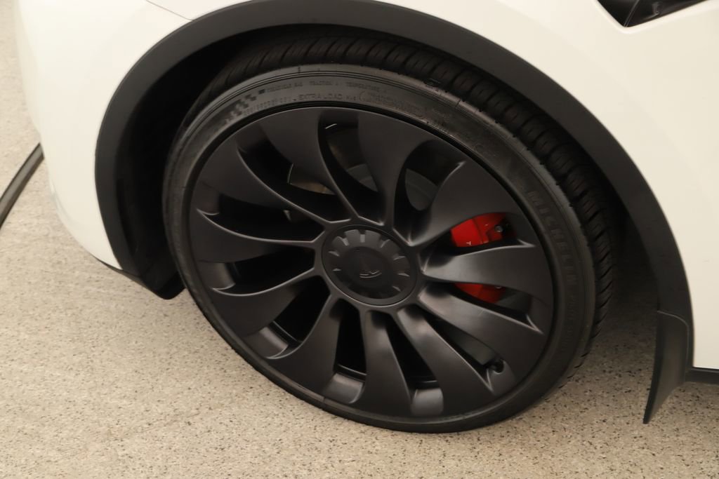 Used 2023 Tesla Model Y Performance AWD/4WD image 30