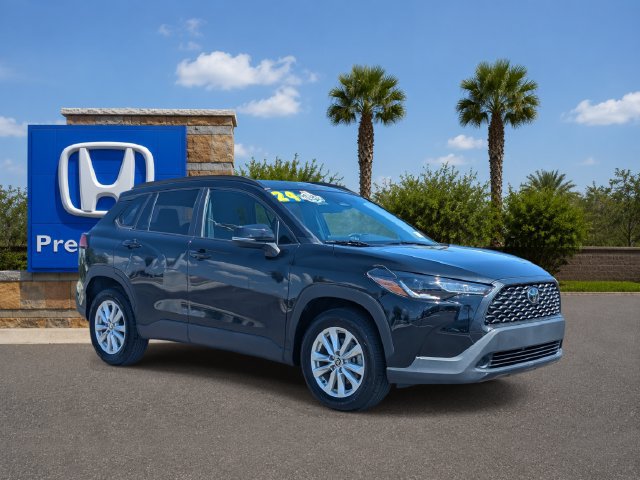 Used 2024 Toyota Corolla Cross LE FWD image 7