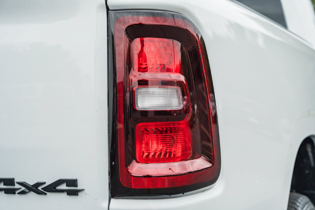 New 2026 RAM 1500 Express AWD/4WD image 8