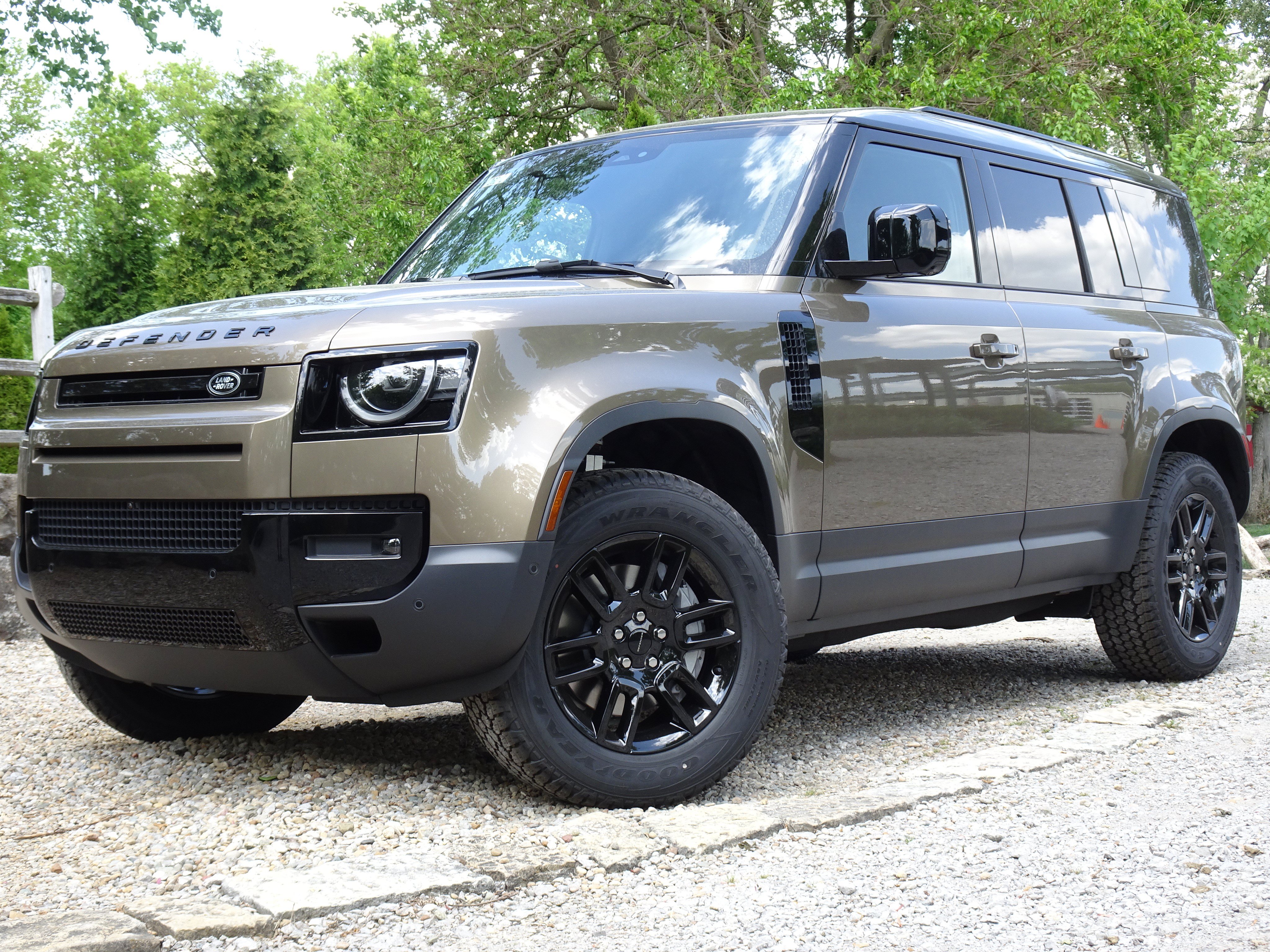 New 2026 Land Rover Defender 110 S AWD/4WD video 1