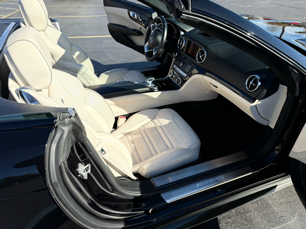 Used 2017 Mercedes-Benz SL 63 AMG AMG SL 63 Roadster image 37