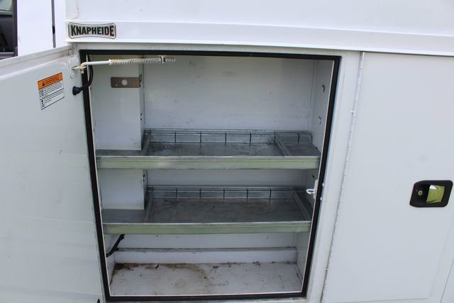 Used 2022 Ford E-350 and Econoline 350 Super Duty w/ Power Windows & Locks Group image 11
