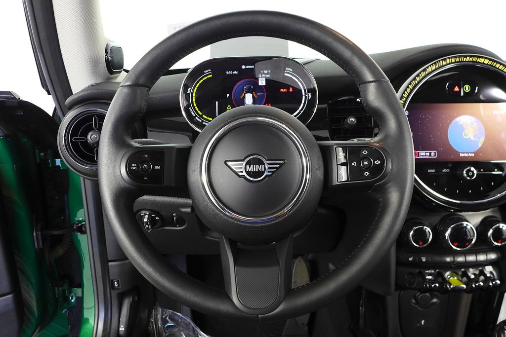 Used 2022 MINI Cooper SE image 26