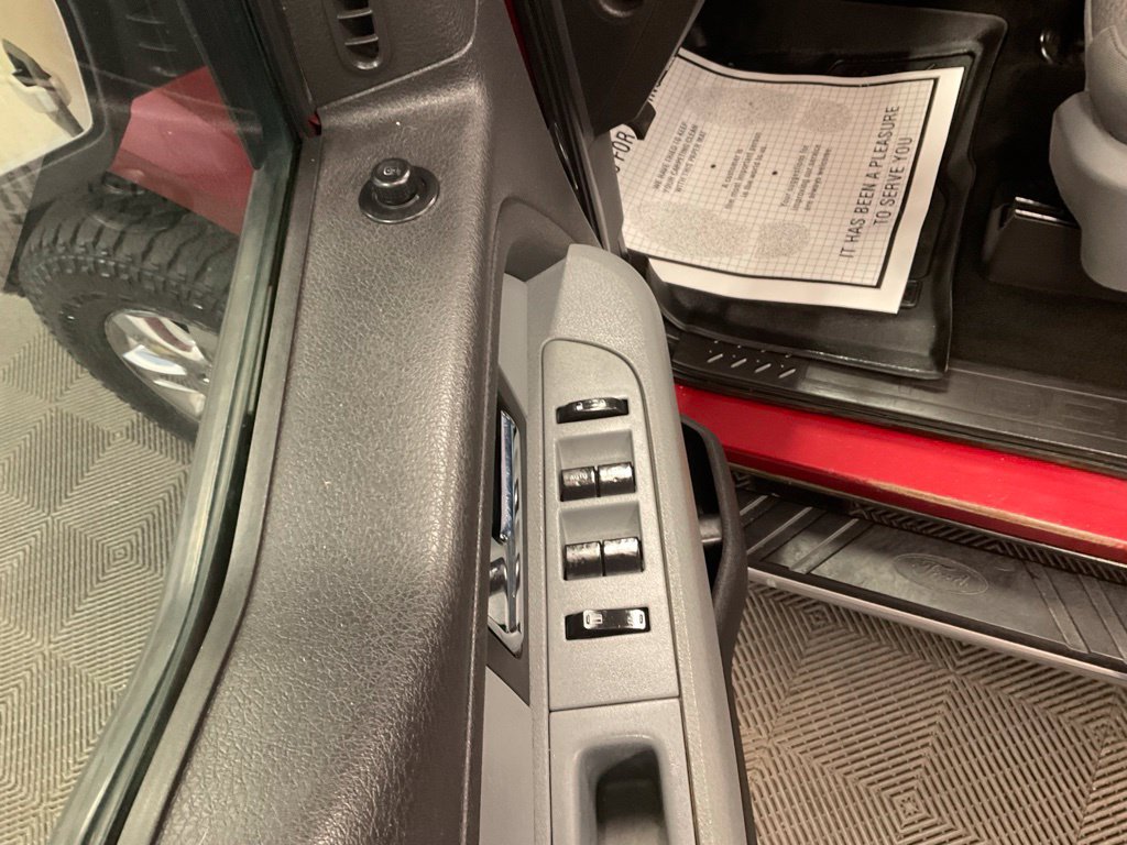 Used 2013 Ford F150 4x4 SuperCrew image 14