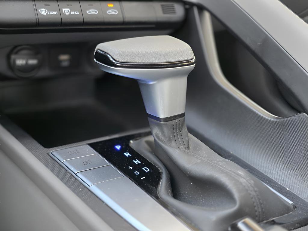 Used 2023 Hyundai Elantra SEL image 33
