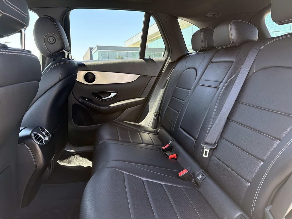 Used 2022 Mercedes-Benz GLC 300 image 12