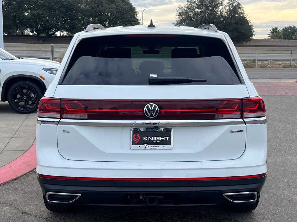 Used 2025 Volkswagen Atlas SE AWD/4WD image 9