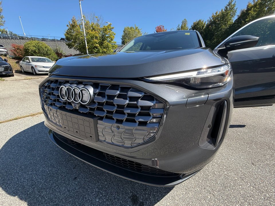 New 2025 Audi Q5 Premium Plus image 26