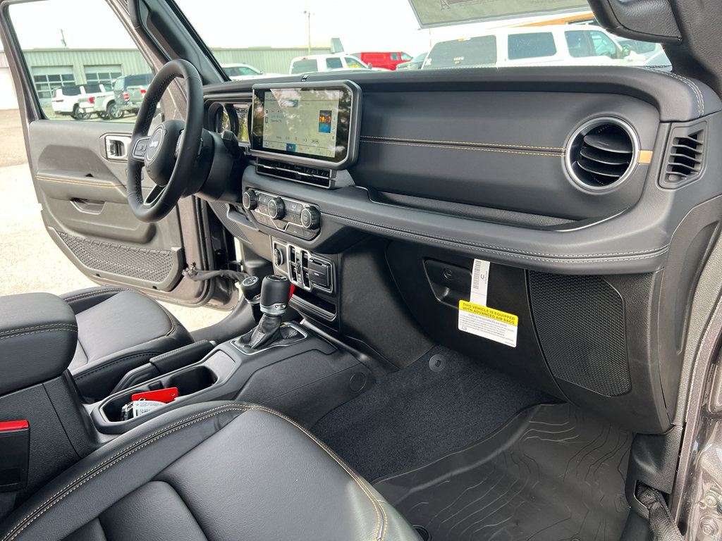 New 2025 Jeep Gladiator Sport image 12