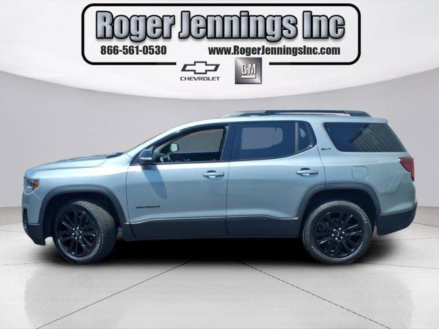 Used 2023 GMC Acadia SLT w/ Elevation Edition FWD image 2