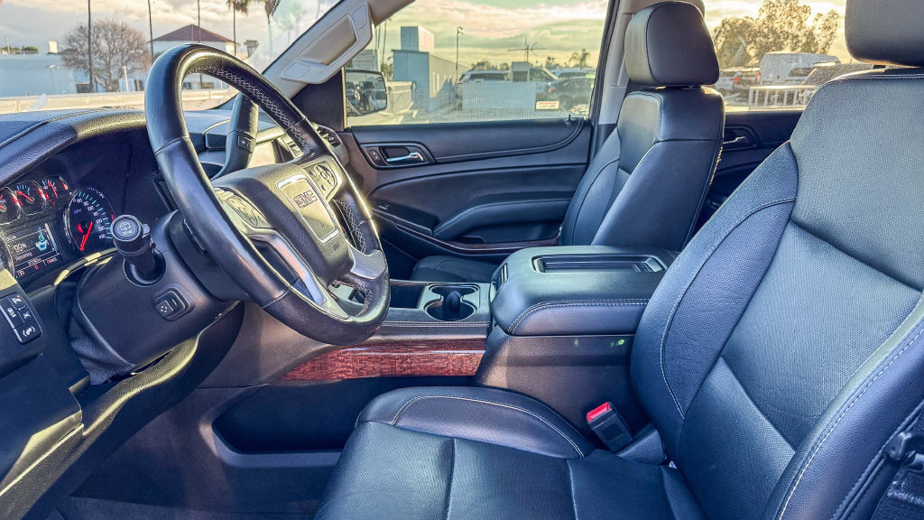 Used 2020 GMC Yukon SLT w/ Open Road Package RWD image 21