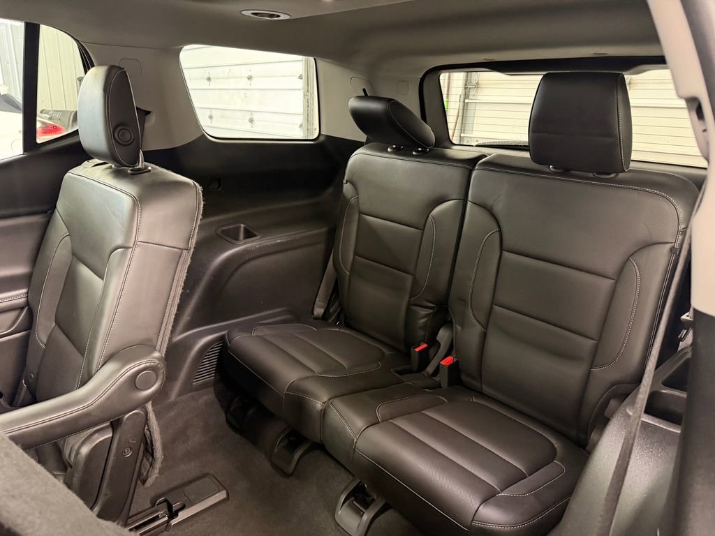 Used 2018 GMC Acadia SLT image 32