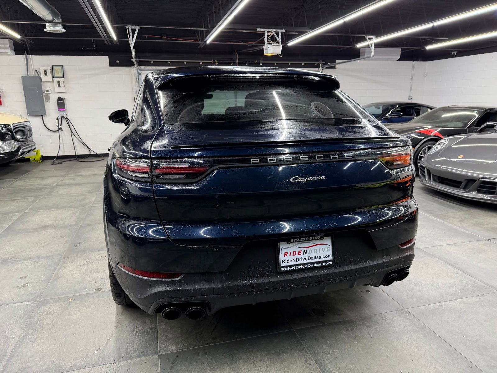 Used 2023 Porsche Cayenne Coupe image 5
